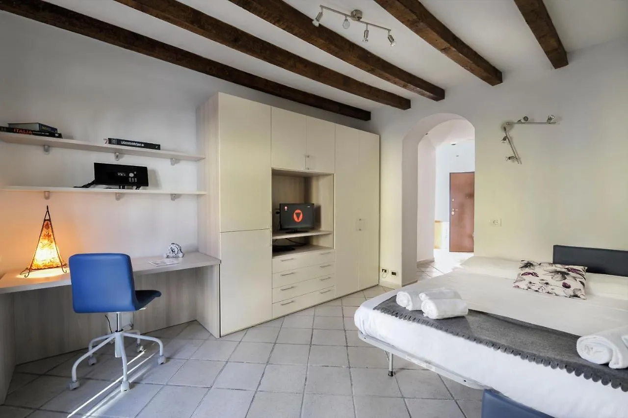 ميلان Gaudenzio Ferrari Halldis Apartments